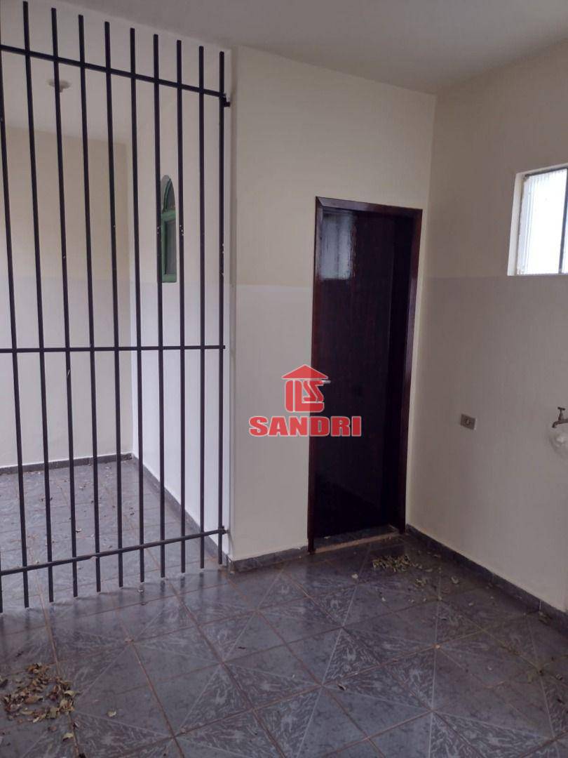 Casa para alugar com 3 quartos, 200m² - Foto 18