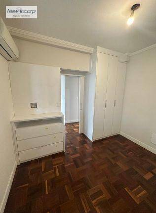 Apartamento para alugar com 3 quartos, 110m² - Foto 13