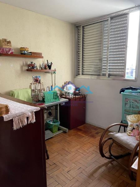 Apartamento à venda com 2 quartos, 60m² - Foto 2