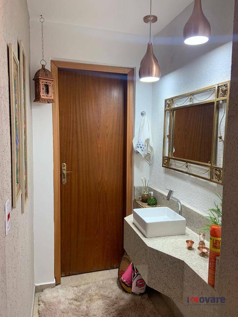 Casa à venda com 3 quartos, 327m² - Foto 15