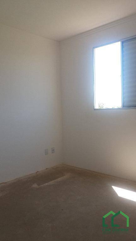 Apartamento à venda com 2 quartos, 45m² - Foto 11