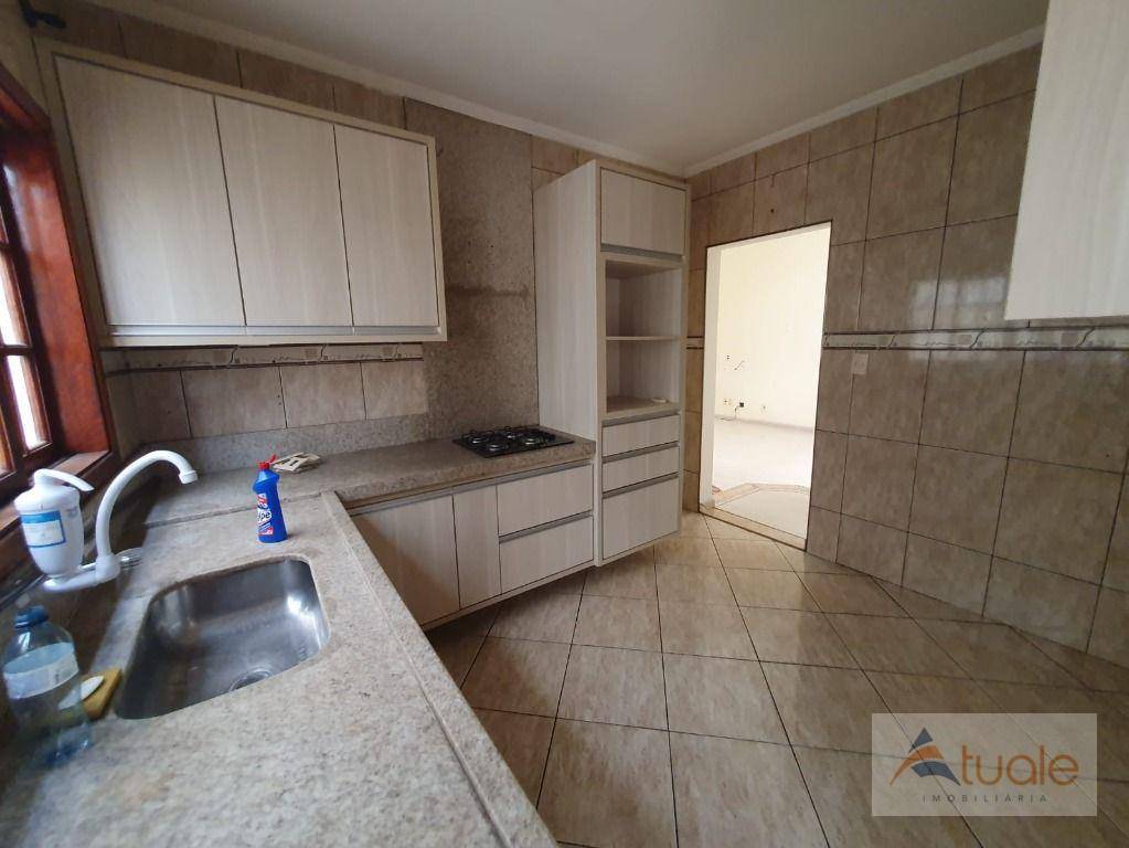 Casa de Condomínio à venda e aluguel com 3 quartos, 200m² - Foto 7