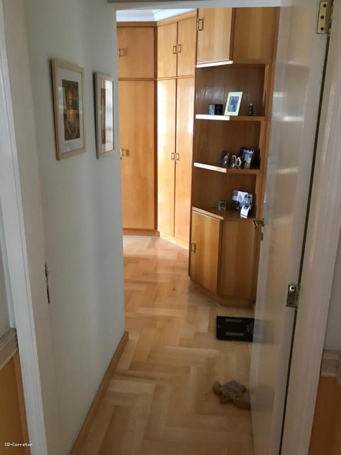 Apartamento à venda com 3 quartos, 162m² - Foto 19