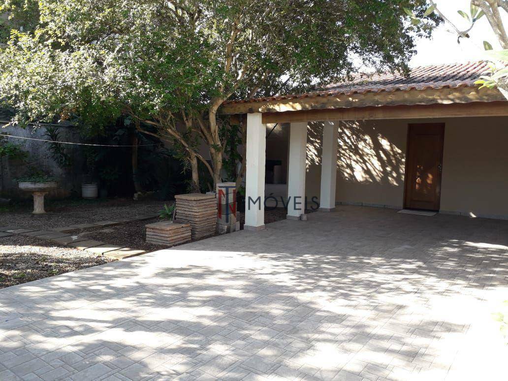 Casa à venda com 3 quartos, 170m² - Foto 2