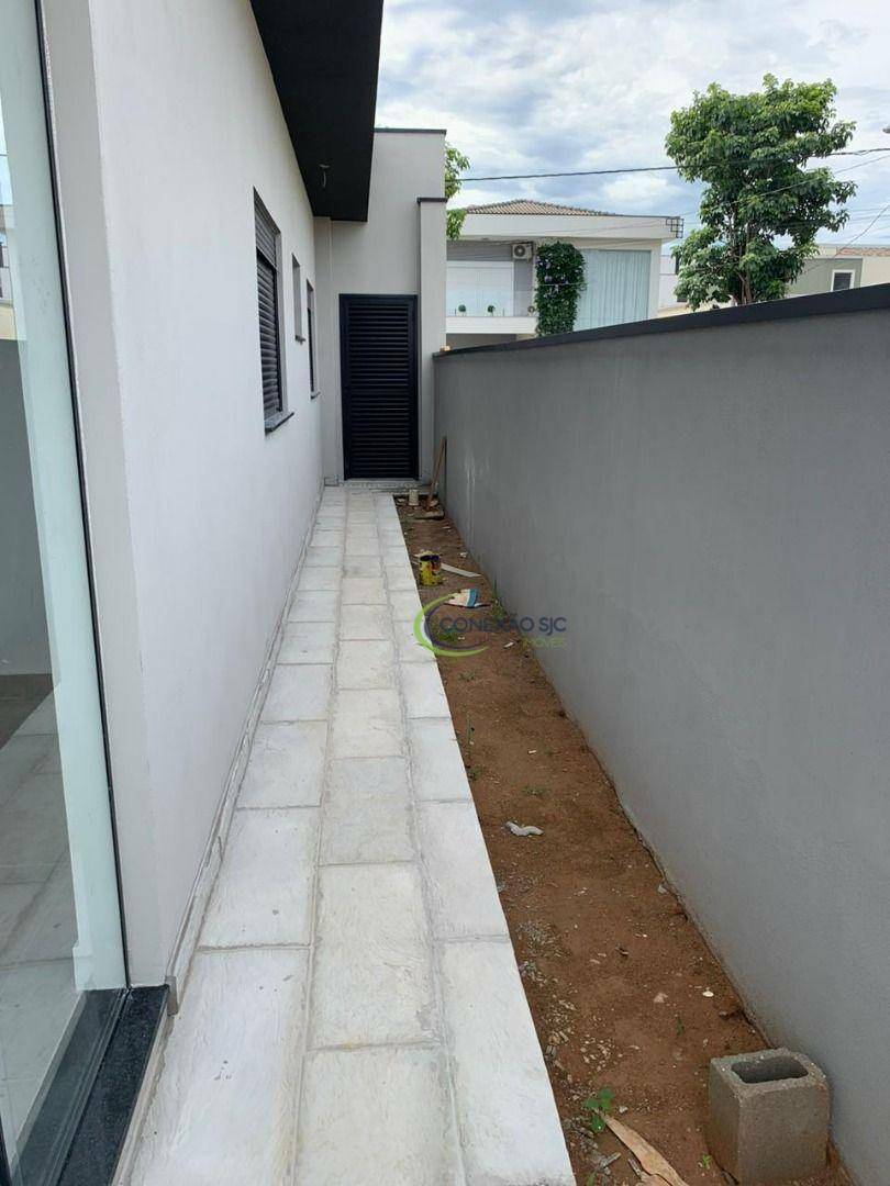 Casa de Condomínio à venda com 3 quartos, 207m² - Foto 19