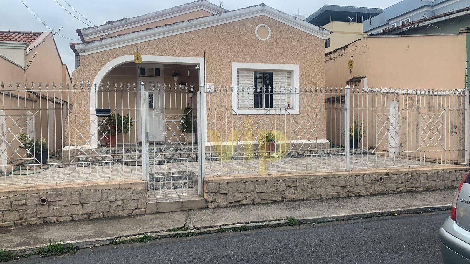 Casa à venda com 2 quartos, 300M2 - Foto 1