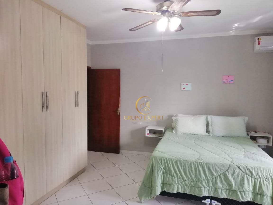 Sobrado à venda com 4 quartos, 197m² - Foto 5