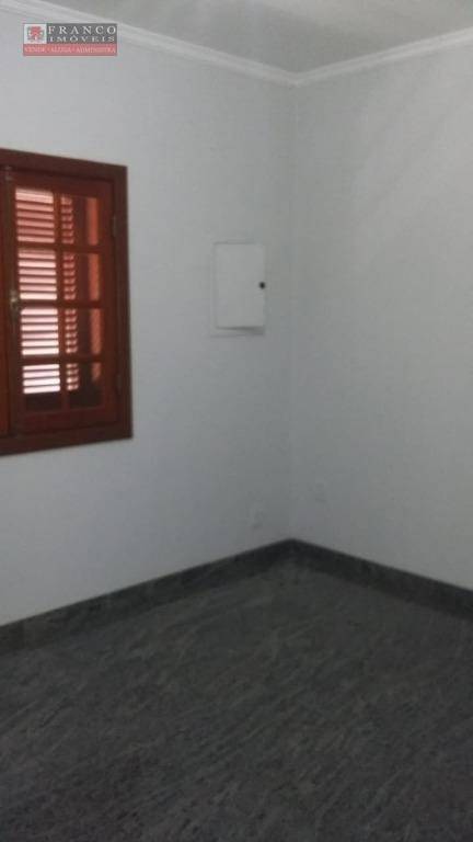 Casa à venda com 3 quartos, 320m² - Foto 13