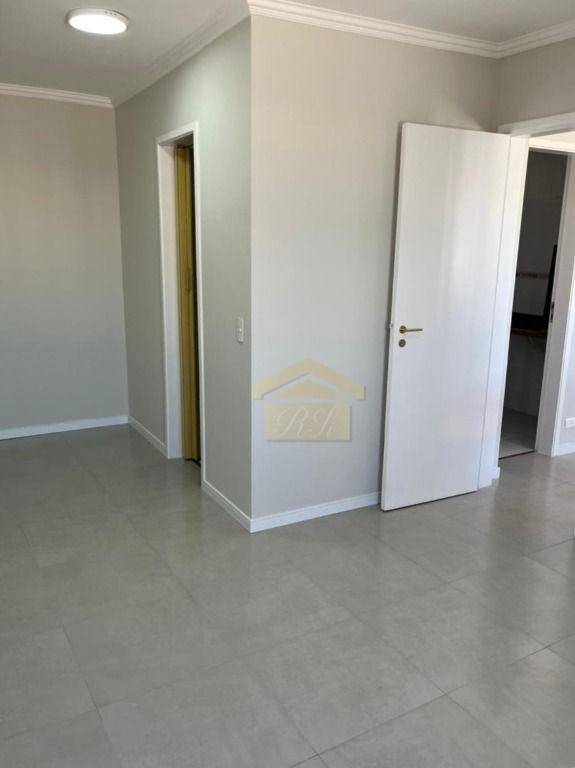 Apartamento à venda com 3 quartos, 169m² - Foto 22