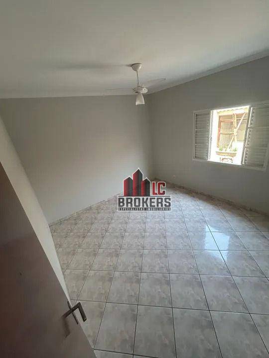 Casa para alugar com 3 quartos, 270m² - Foto 8