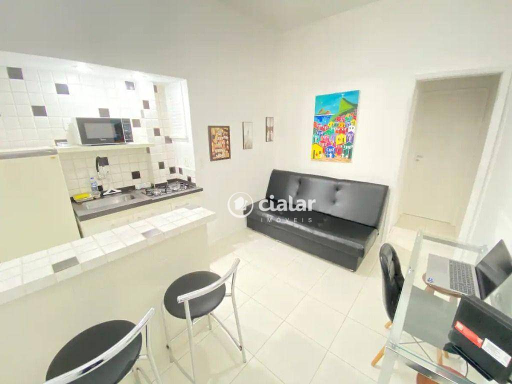 Apartamento à venda com 1 quarto, 24m² - Foto 2