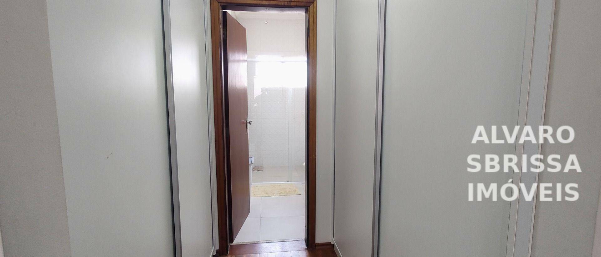 Casa à venda com 3 quartos, 255m² - Foto 14