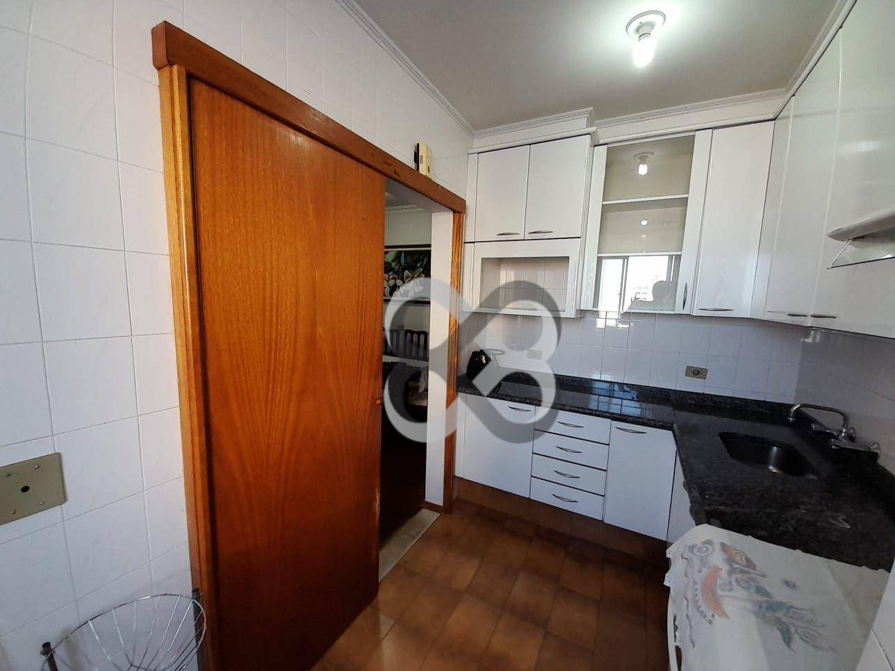 Apartamento à venda com 2 quartos, 60m² - Foto 4