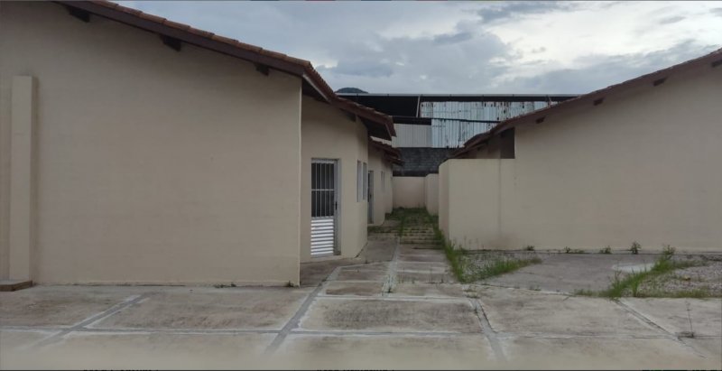 Casa de Condomínio à venda com 2 quartos, 30m² - Foto 8