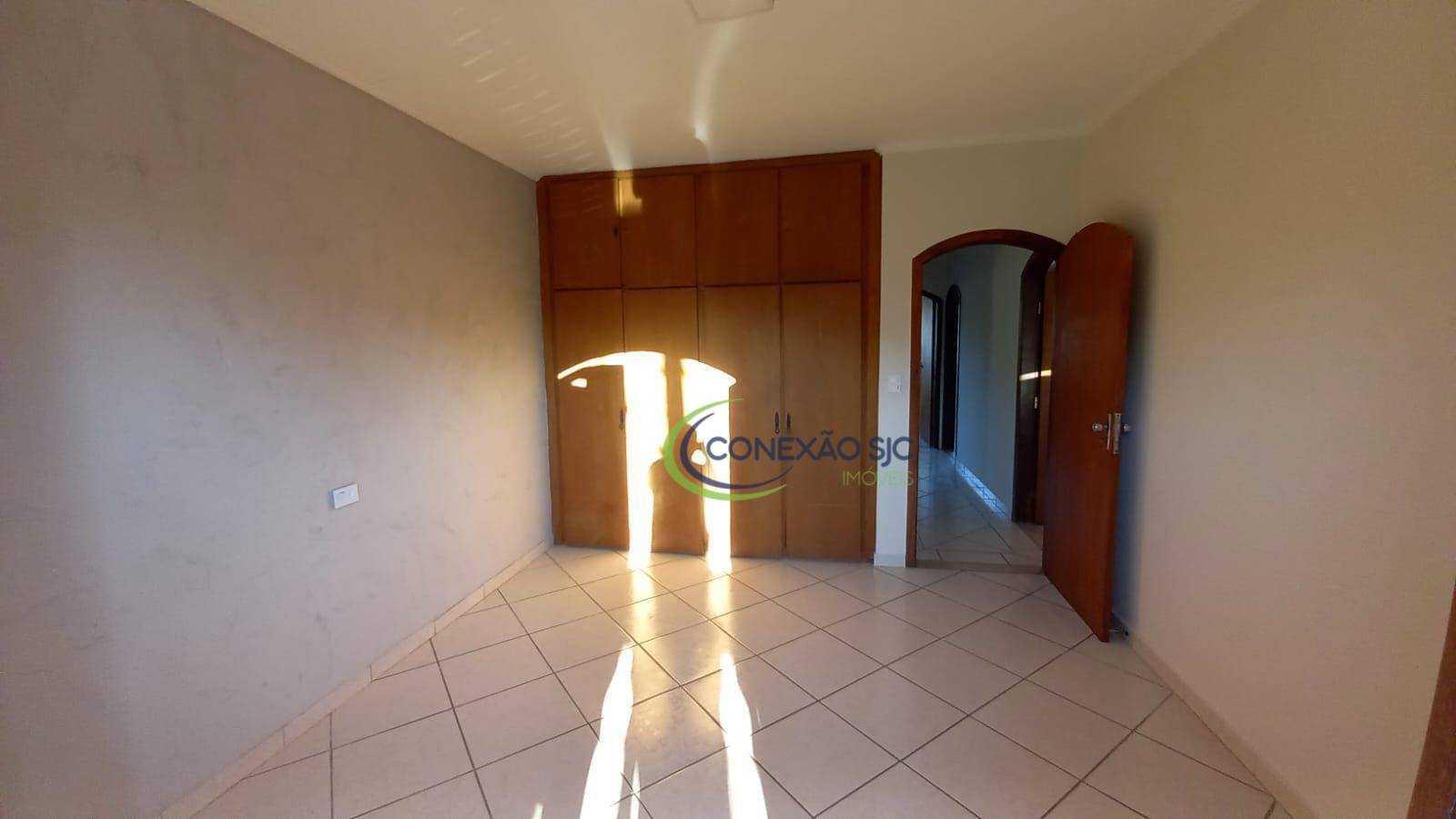 Sobrado para alugar com 5 quartos, 264m² - Foto 11