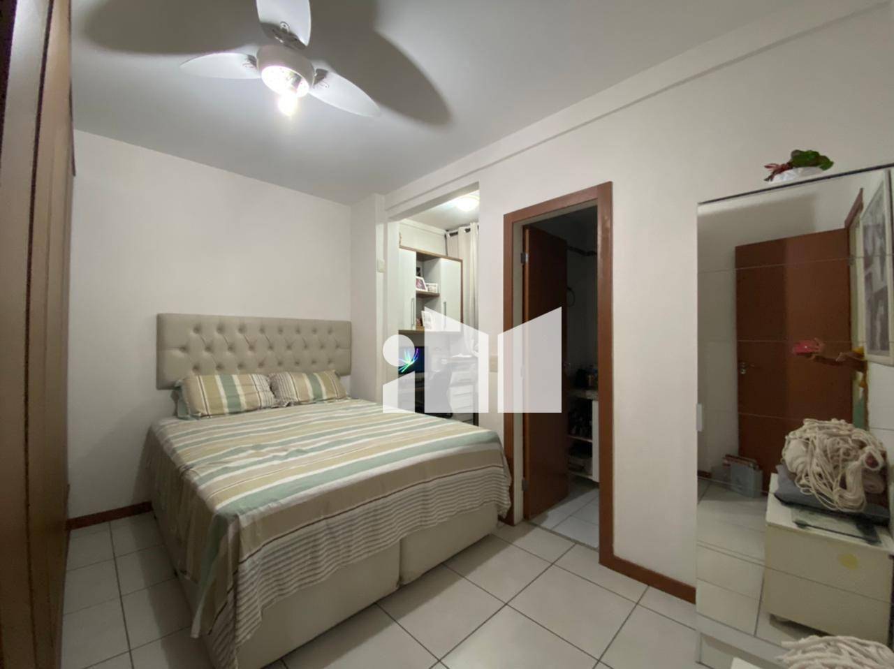 Apartamento à venda com 2 quartos, 70m² - Foto 7