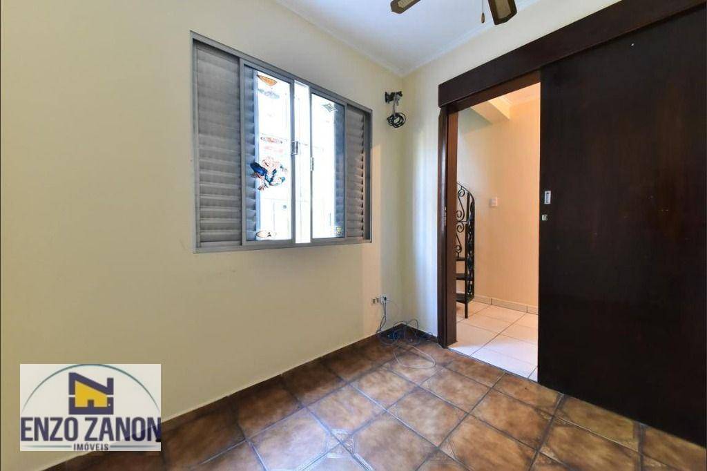 Casa à venda e aluguel com 4 quartos, 350m² - Foto 3