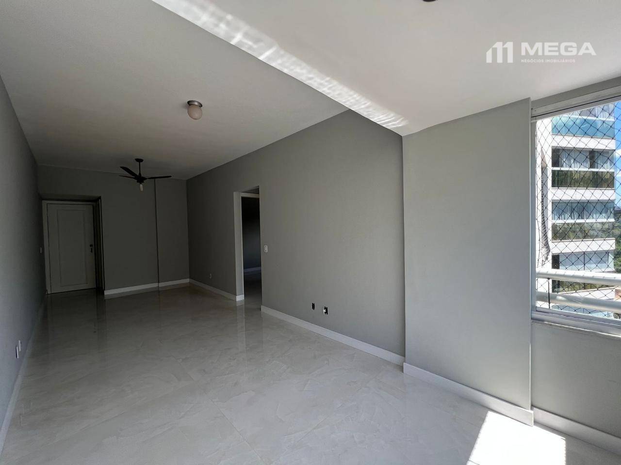 Apartamento à venda com 2 quartos, 75m² - Foto 16