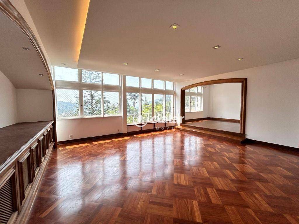 Apartamento à venda com 4 quartos, 152m² - Foto 1