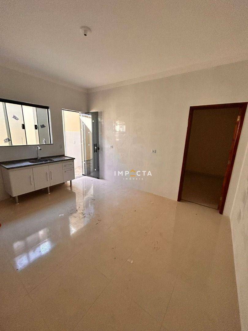 Casa à venda com 3 quartos, 90m² - Foto 8