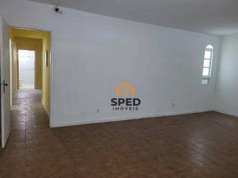 Casa à venda com 5 quartos, 271m² - Foto 17