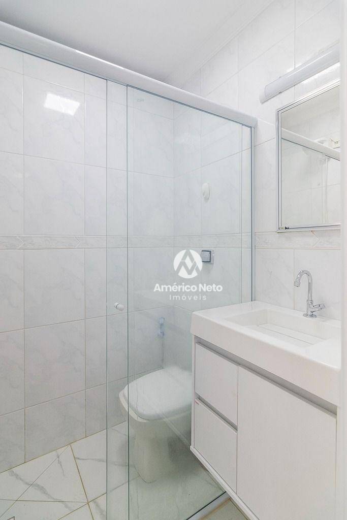 Apartamento para alugar com 4 quartos, 140m² - Foto 26