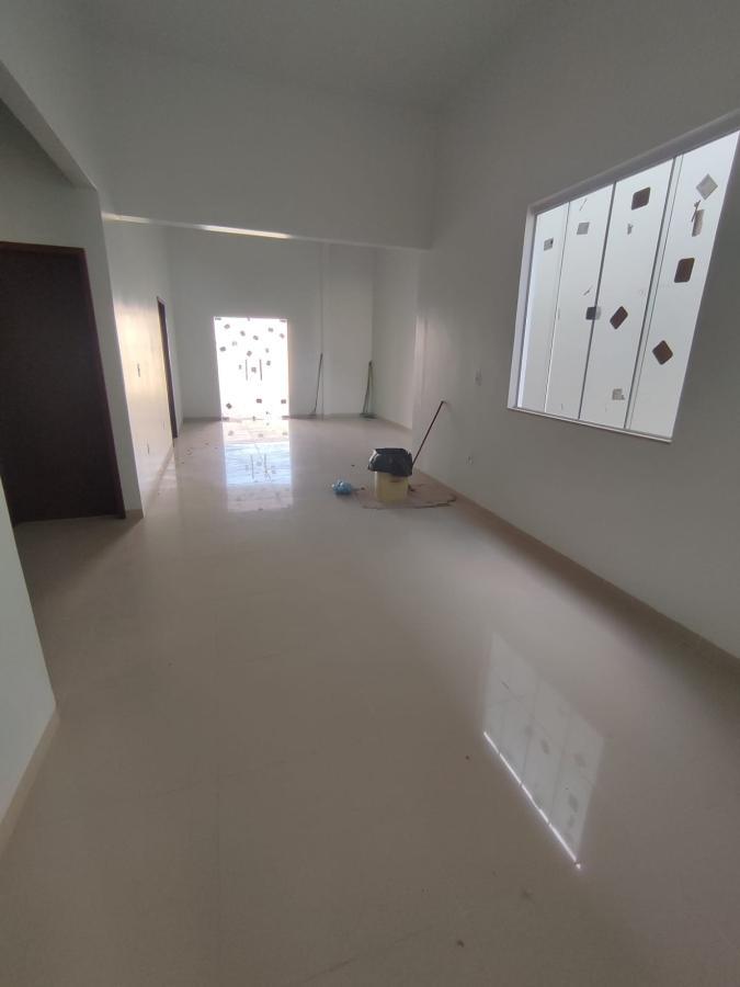 Casa para alugar com 2 quartos, 200m² - Foto 17