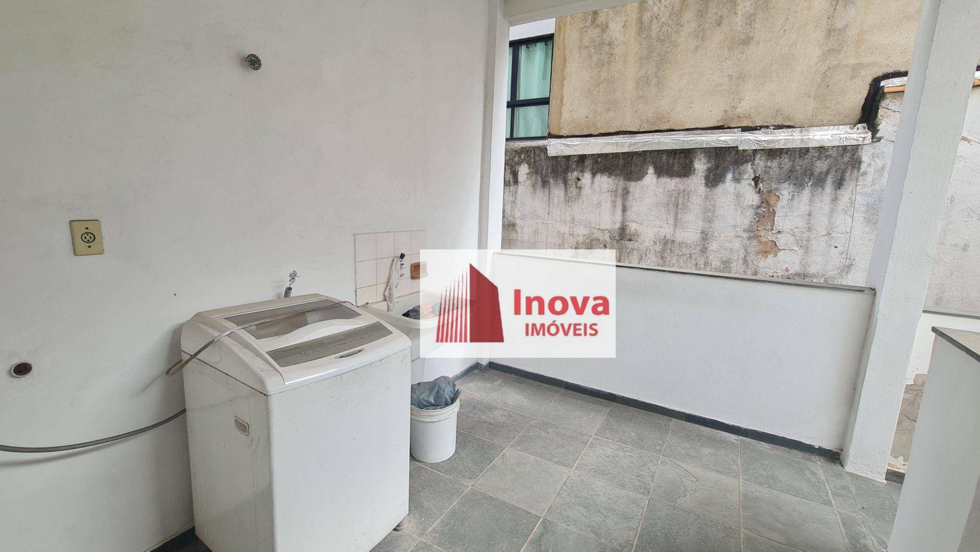 Casa à venda com 6 quartos, 300m² - Foto 18