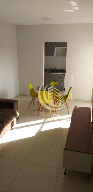 Apartamento à venda com 2 quartos, 56m² - Foto 2