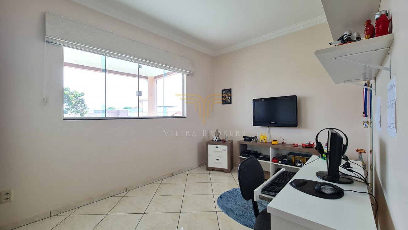 Casa de Condomínio à venda com 4 quartos, 313m² - Foto 11