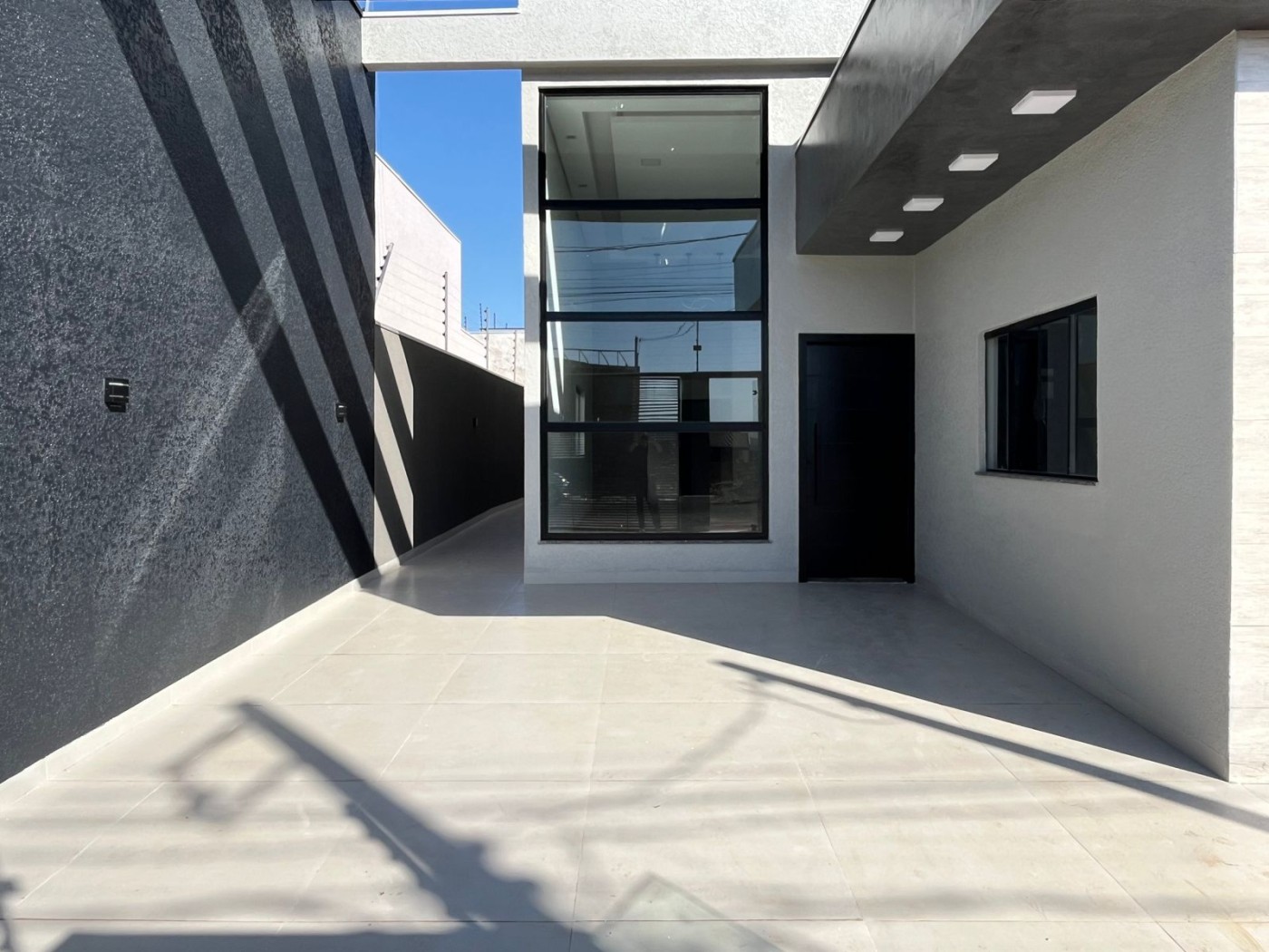 Casa à venda com 3 quartos, 200m² - Foto 3