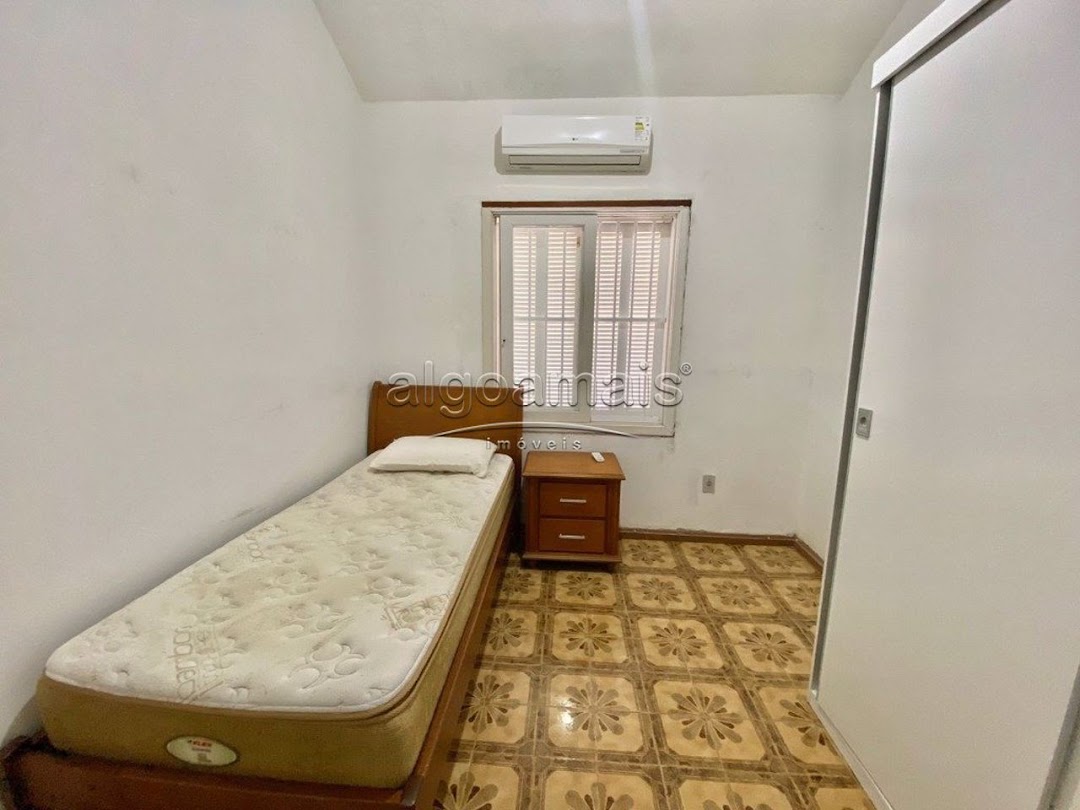 Casa à venda com 4 quartos, 200m² - Foto 20