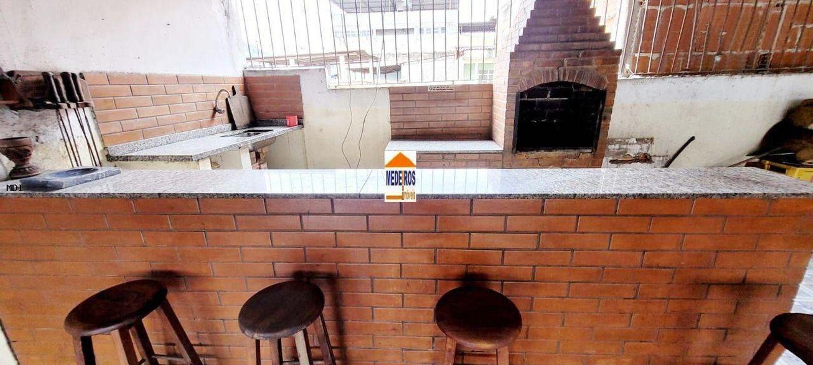 Casa à venda com 2 quartos, 170m² - Foto 2