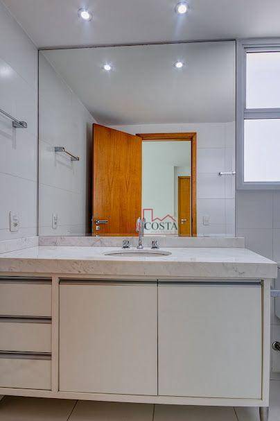 Apartamento à venda com 4 quartos, 250m² - Foto 19