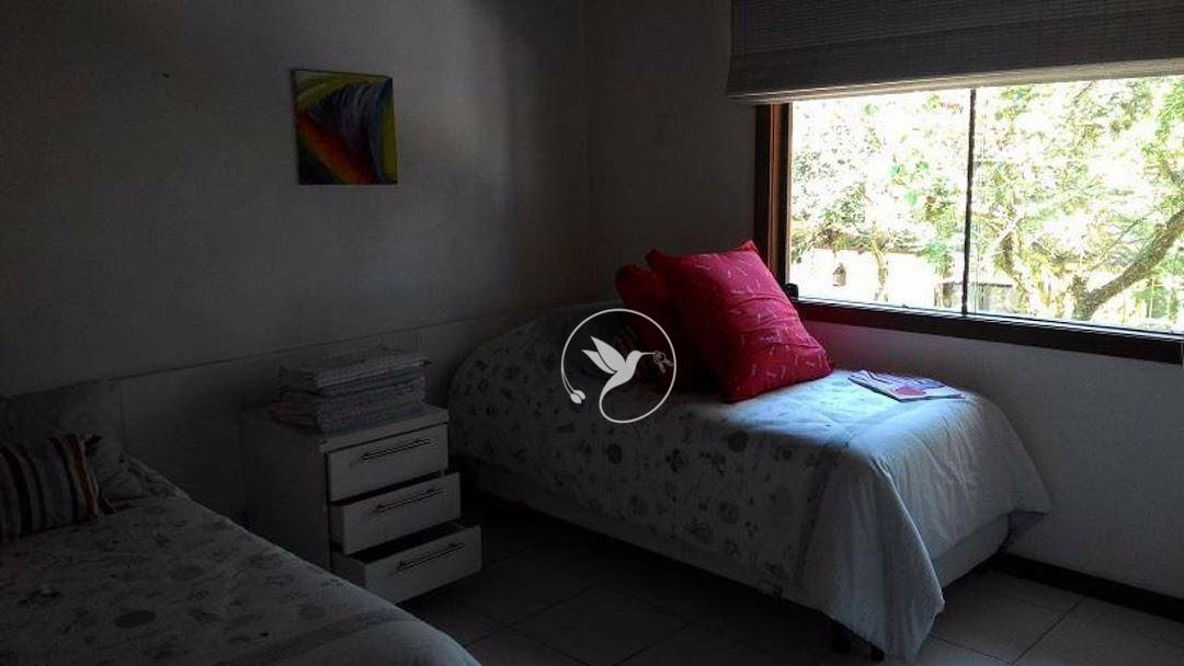 Casa de Condomínio à venda com 4 quartos, 250m² - Foto 14