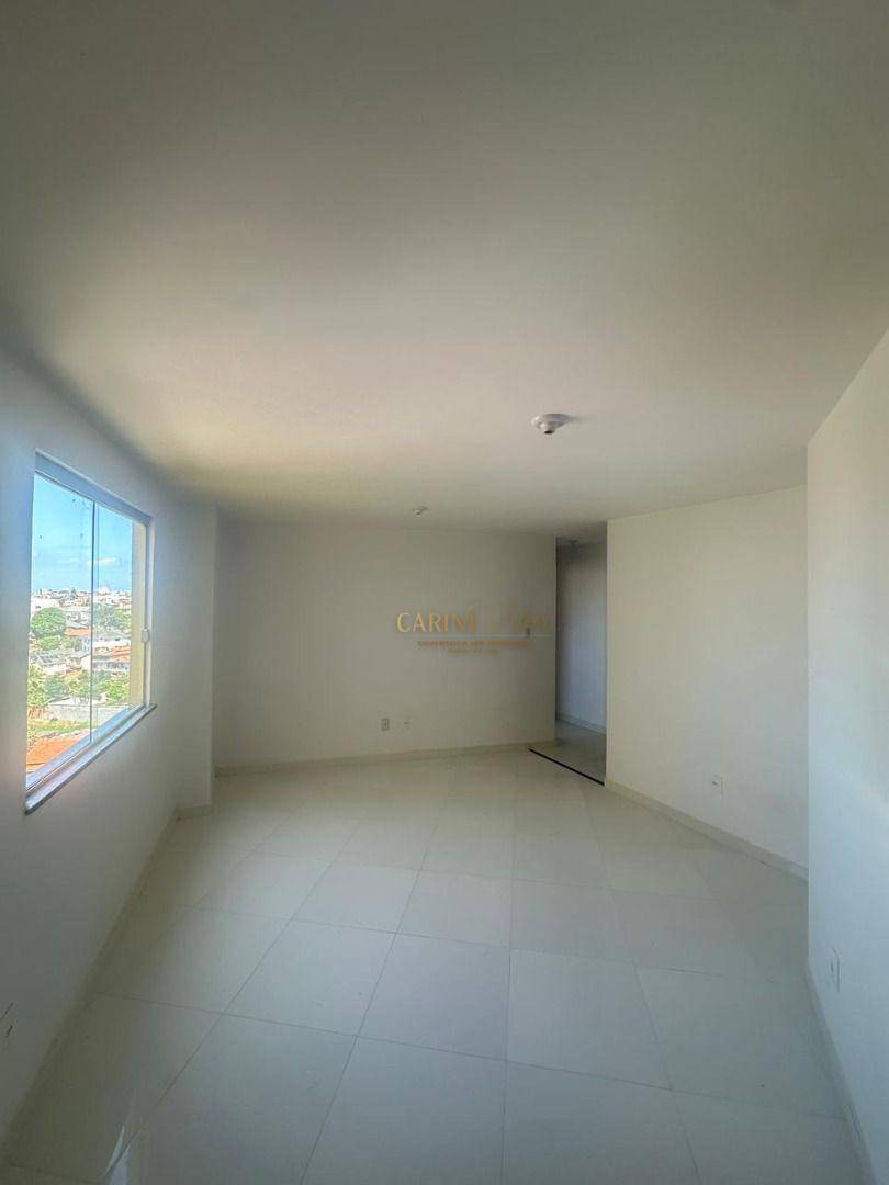 Apartamento à venda com 3 quartos, 91m² - Foto 2