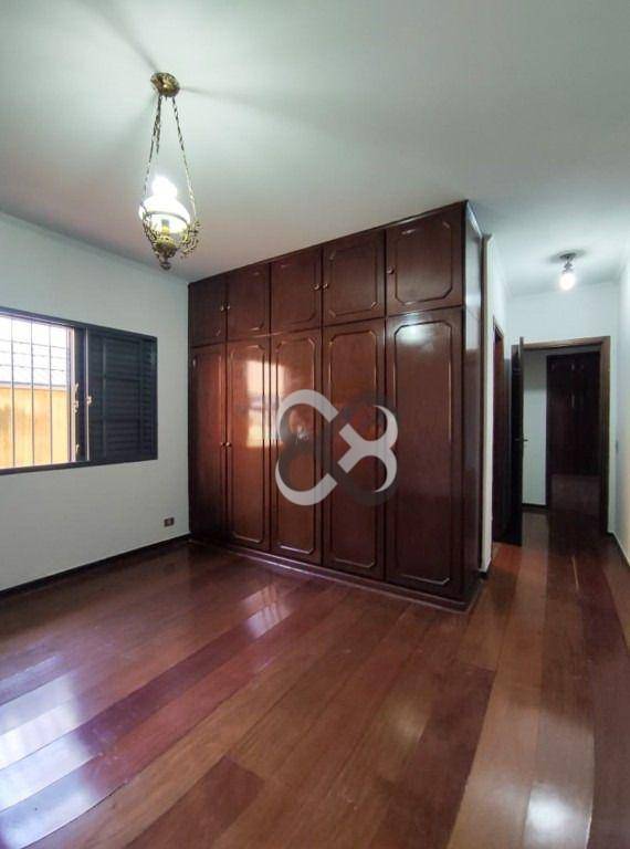 Casa à venda com 4 quartos, 258m² - Foto 9