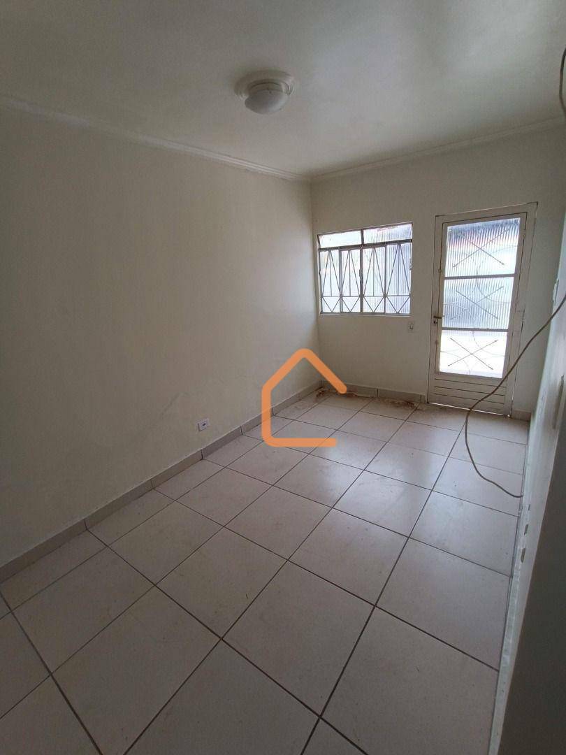 Casa à venda com 4 quartos, 120m² - Foto 4