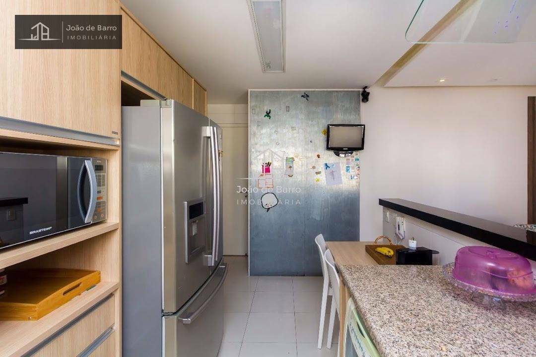 Apartamento à venda com 3 quartos, 184m² - Foto 8