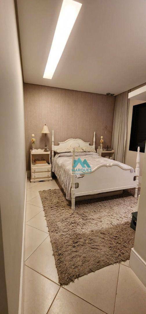 Apartamento à venda com 3 quartos, 152m² - Foto 10