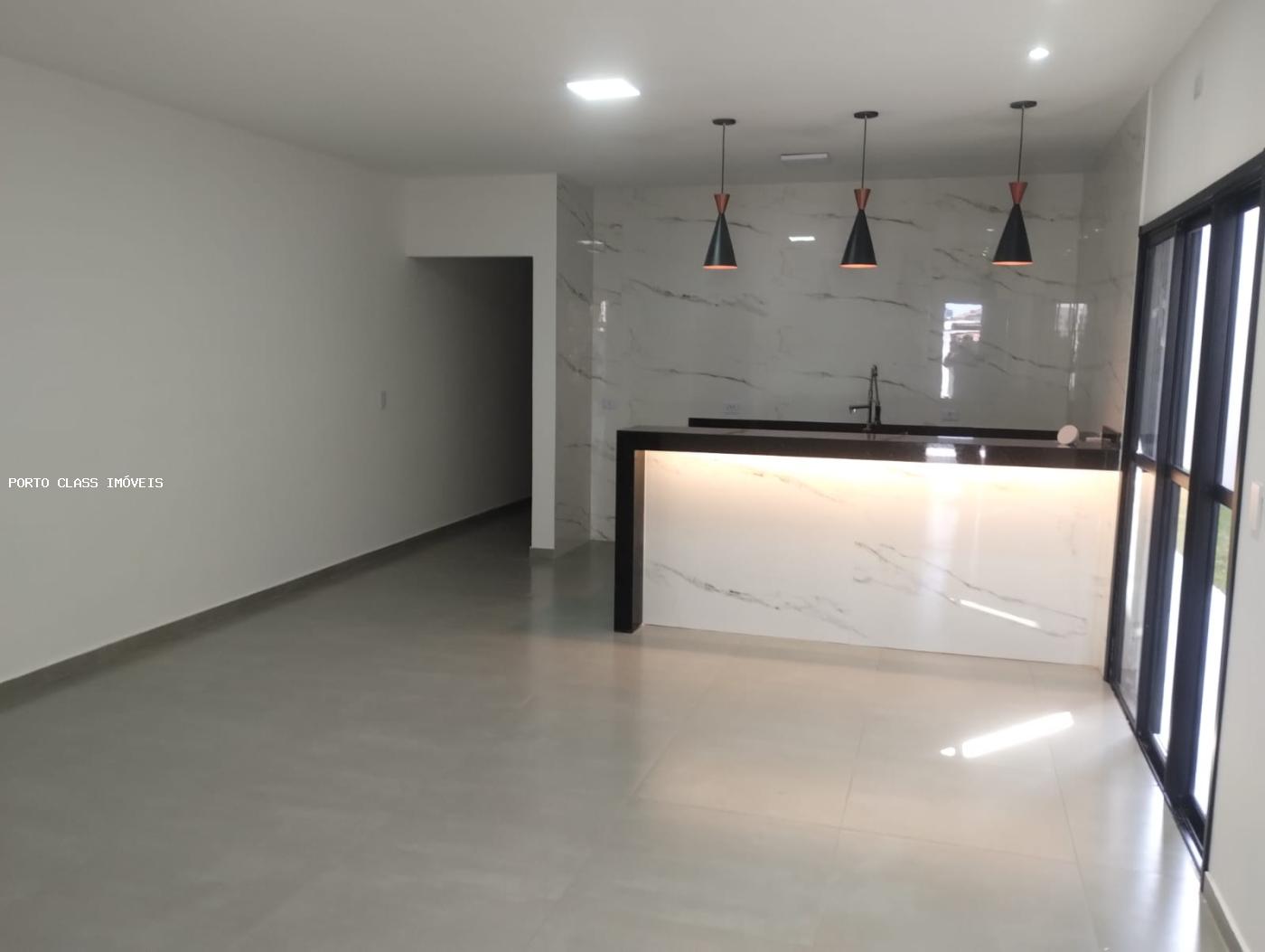 Casa à venda com 3 quartos, 245m² - Foto 6