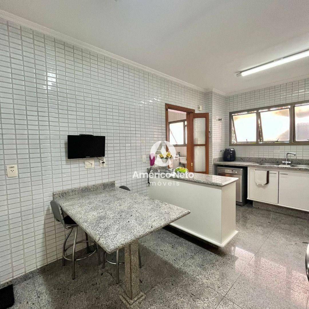 Apartamento à venda com 3 quartos, 197m² - Foto 11