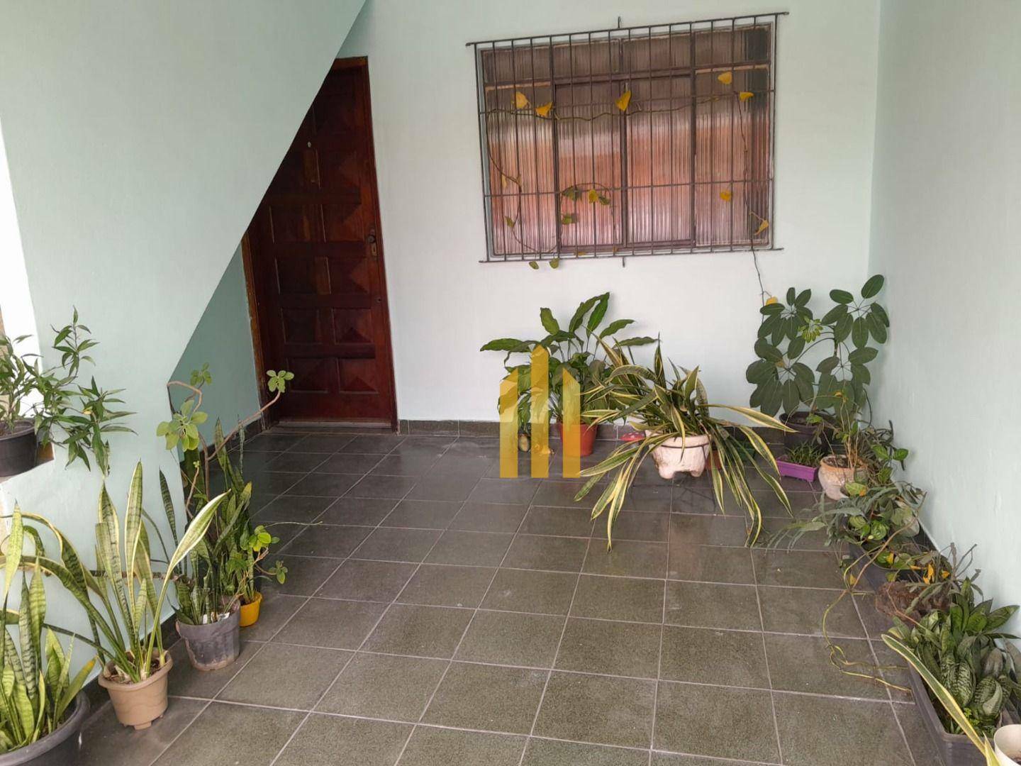 Sobrado à venda com 4 quartos, 150m² - Foto 4