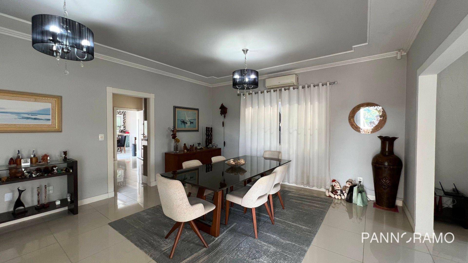 Casa à venda com 3 quartos, 199m² - Foto 5