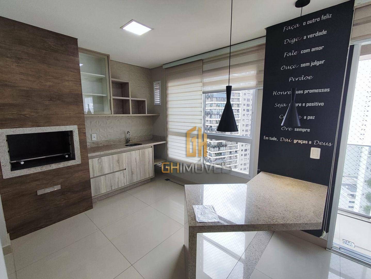 Apartamento à venda com 4 quartos, 159m² - Foto 2