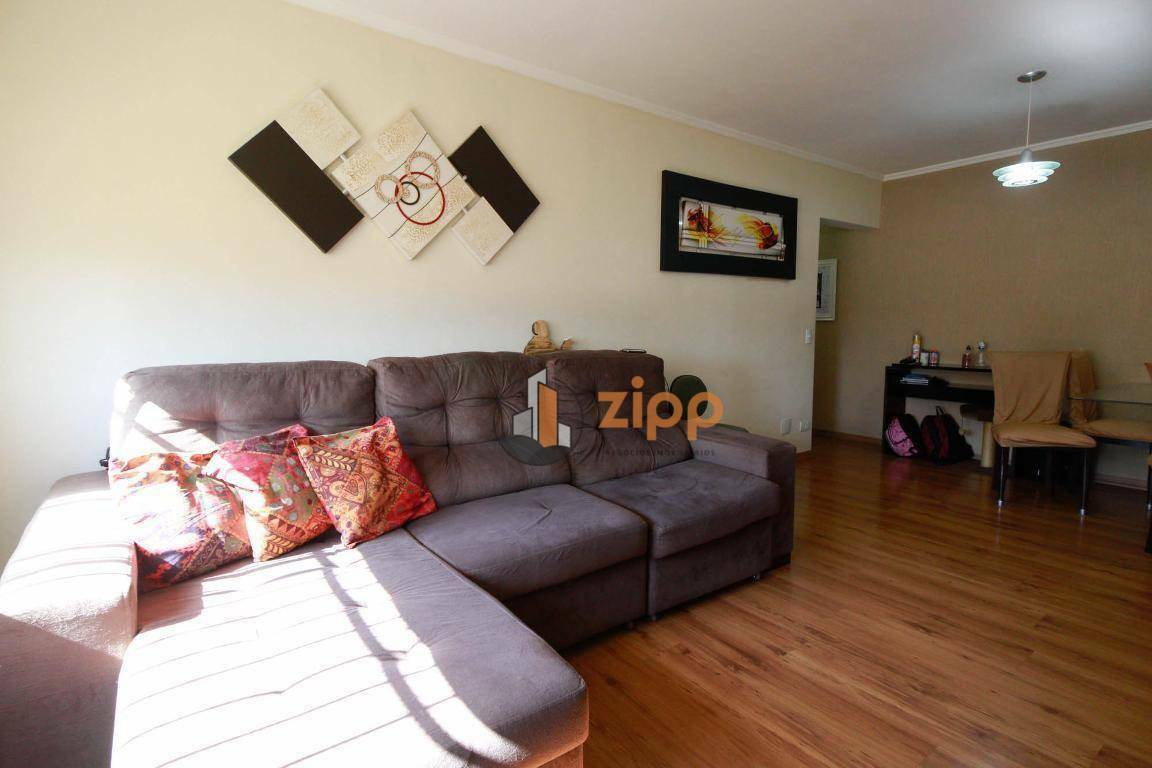 Apartamento à venda com 2 quartos, 72m² - Foto 4