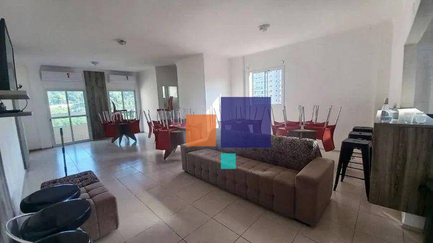 Apartamento à venda com 2 quartos, 76m² - Foto 10