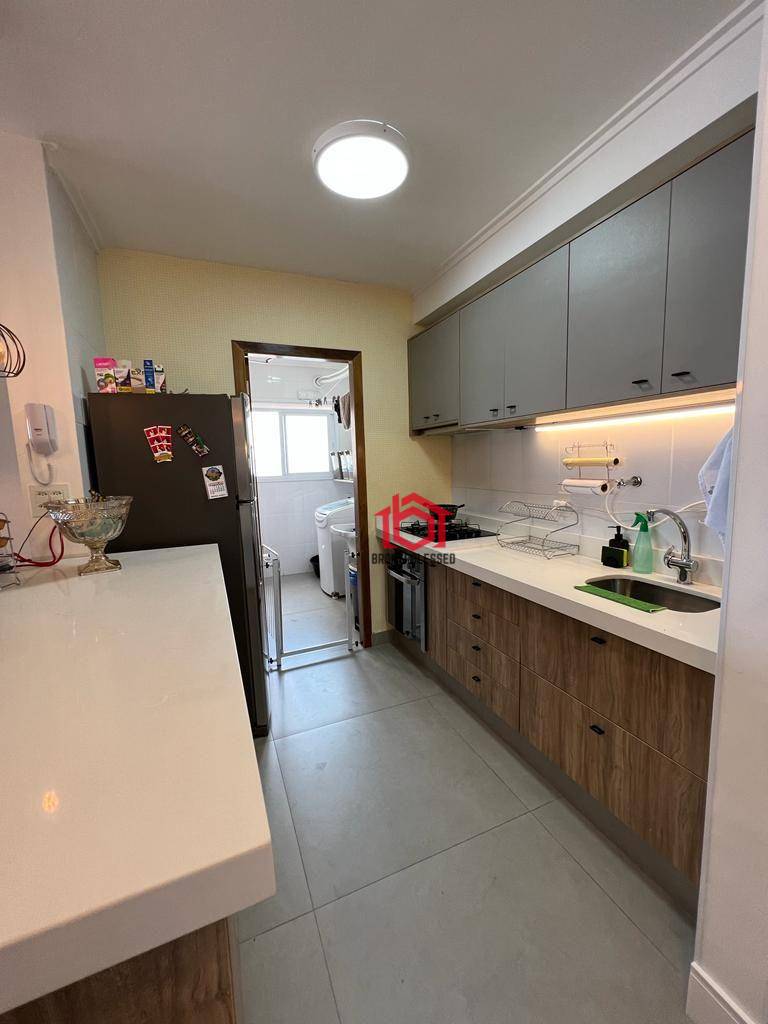 Apartamento à venda com 3 quartos, 106m² - Foto 13