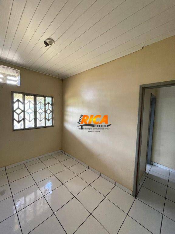 Casa para alugar com 6 quartos, 120m² - Foto 10
