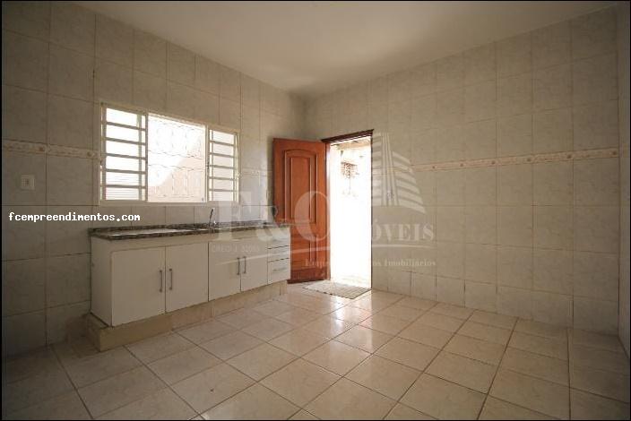 Casa à venda com 3 quartos, 250m² - Foto 12